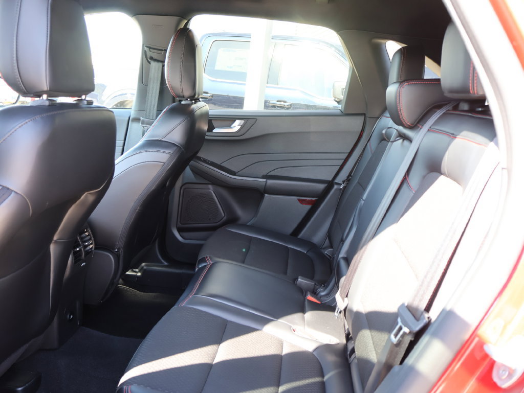 Used 2026 Ford Escape ST-Line AWD/4WD image 16