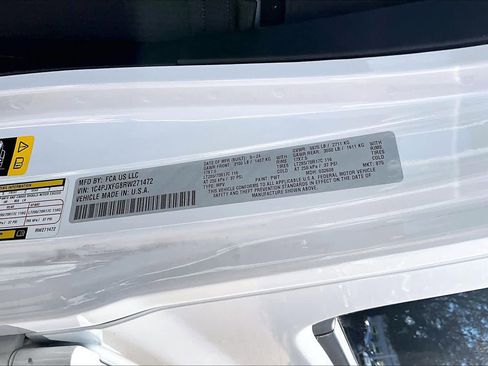 Used 2024 Jeep Wrangler Unlimited Rubicon image 33