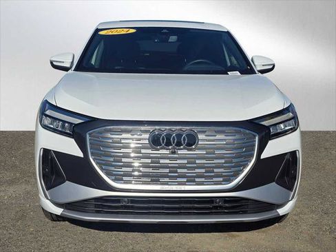 Used 2024 Audi Q4 e-tron Premium AWD/4WD image 8