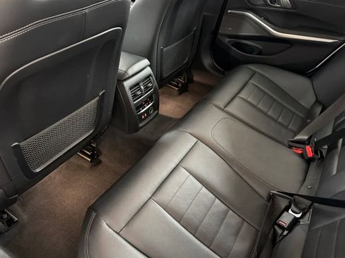 Used 2019 BMW 330i Sedan RWD image 4