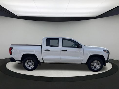 Used 2023 Chevrolet Colorado W/T w/ WT Convenience Package II RWD image 4