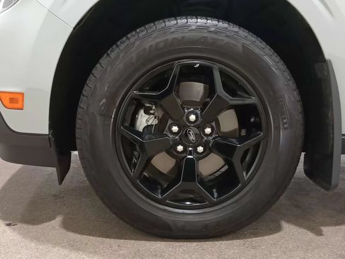Certified 2024 Ford Maverick Lariat w/ FX4 Off-Road Package AWD/4WD image 13