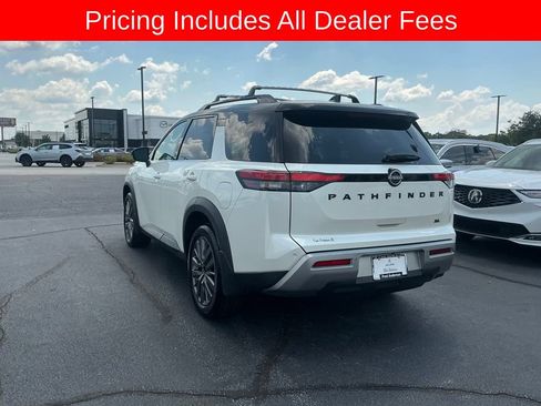 Used 2024 Nissan Pathfinder SL w/ SL Premium Package FWD image 3
