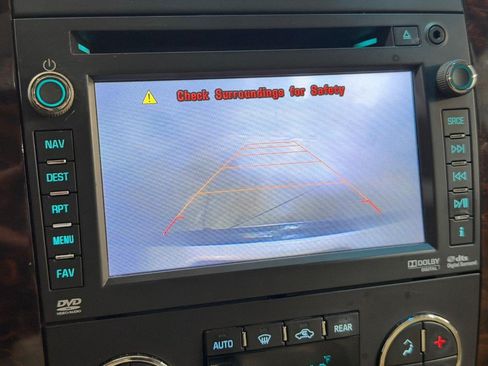 Used 2014 GMC Yukon Denali AWD/4WD image 24