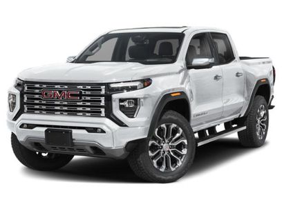 New 2026 GMC Canyon Denali w/ LPO, Black Badging Package