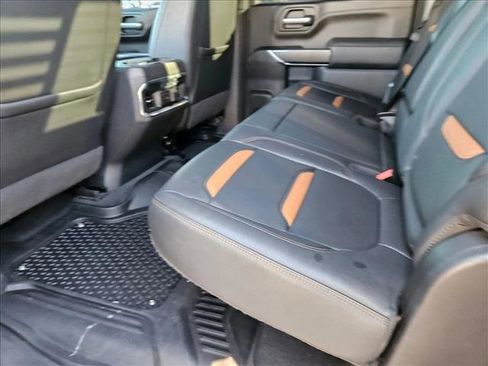 Used 2021 GMC Sierra 1500 AT4 w/ Technology Package image 18