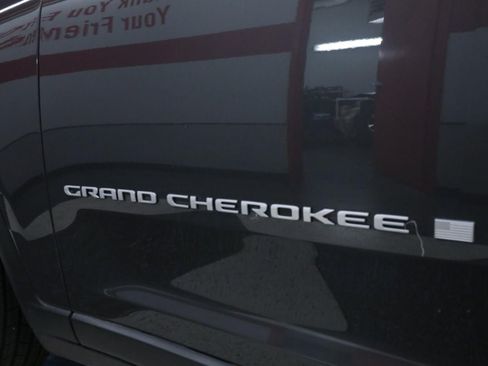 Used 2025 Jeep Grand Cherokee L Limited RWD image 39