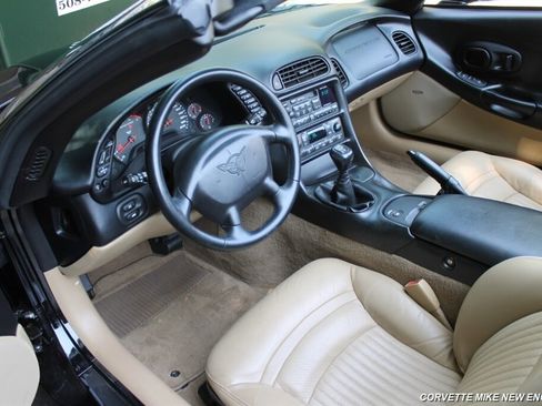 Used 2002 Chevrolet Corvette Convertible w/ Preferred Equipment Group2 image 33