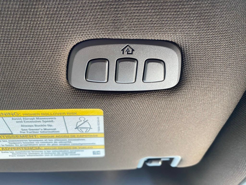 Used 2025 Ford F150 King Ranch AWD/4WD image 27