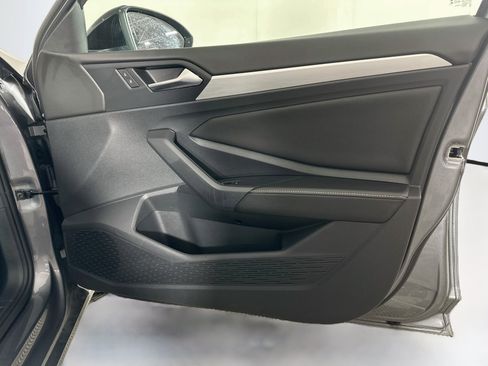 Used 2025 Volkswagen Jetta Sport FWD image 30