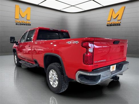 Used 2022 Chevrolet Silverado 3500 LT w/ Convenience Package image 6