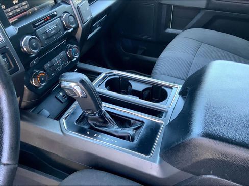 Used 2015 Ford F150 XLT w/ Equipment Group 302A Luxury AWD/4WD image 16
