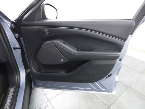 Certified 2022 Ford Mustang Mach-E Premium AWD/4WD image 33