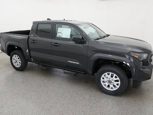 New 2026 Toyota Tacoma SR5 image 12