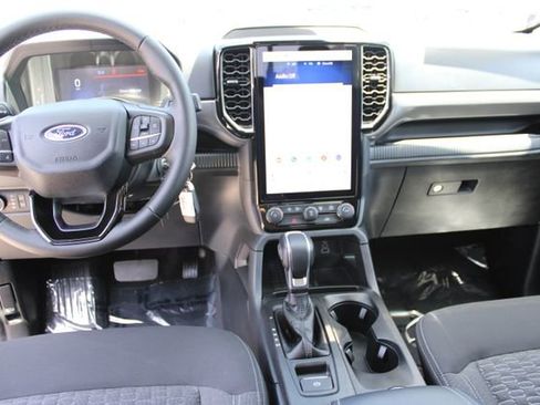Used 2024 Ford Ranger XLT w/ FX4 Off-Road Package AWD/4WD image 16
