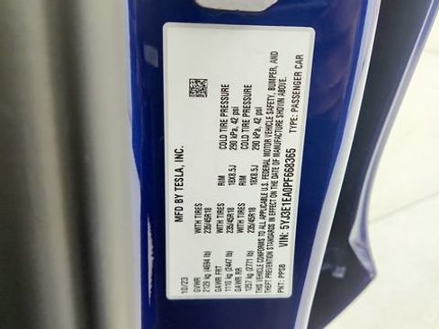 Used 2023 Tesla Model 3 Standard Range RWD image 72