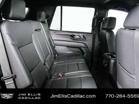Used 2025 Chevrolet Tahoe LT RWD image 21