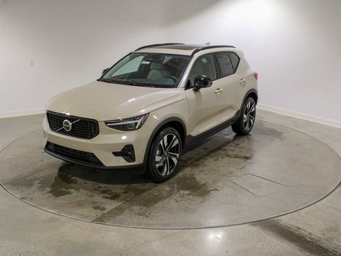 New 2026 Volvo XC40 B5 Ultra w/ Climate Package image 1