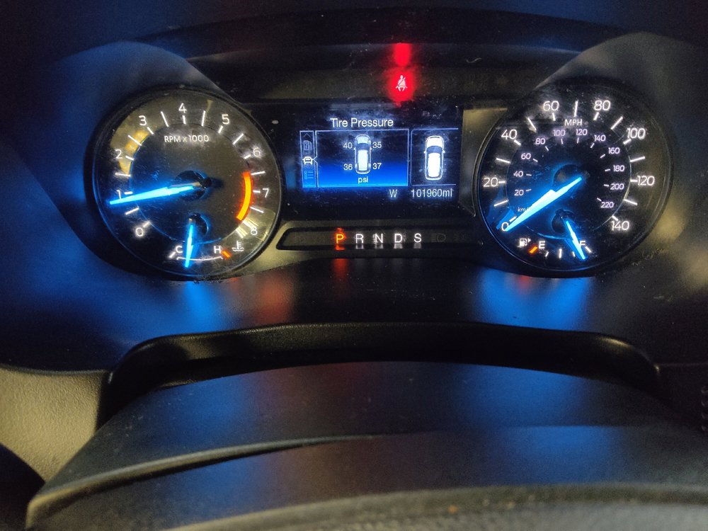 Used 2017 Ford Explorer XLT AWD/4WD image 23