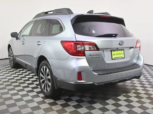 Used 2017 Subaru Outback 2.5i Limited AWD/4WD image 4