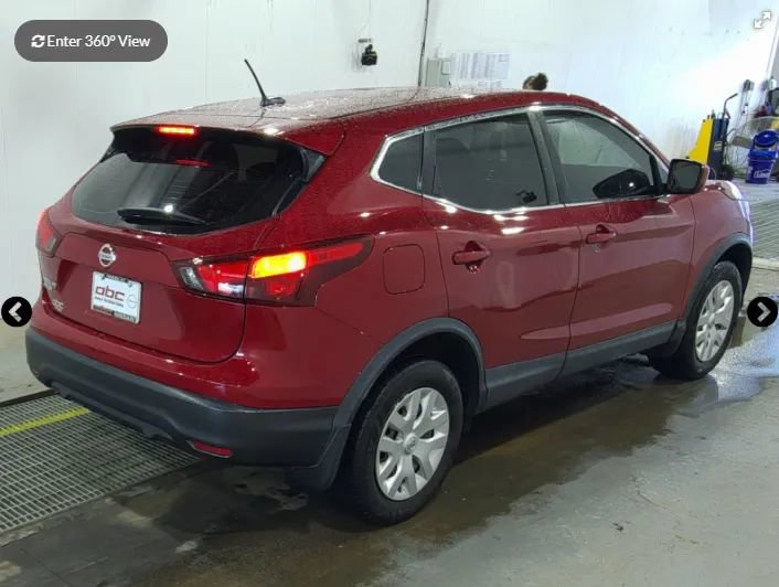 Used 2018 Nissan Rogue Sport S FWD image 2