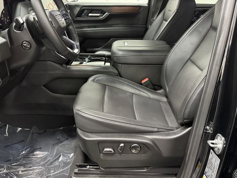 Used 2025 GMC Yukon Denali image 35