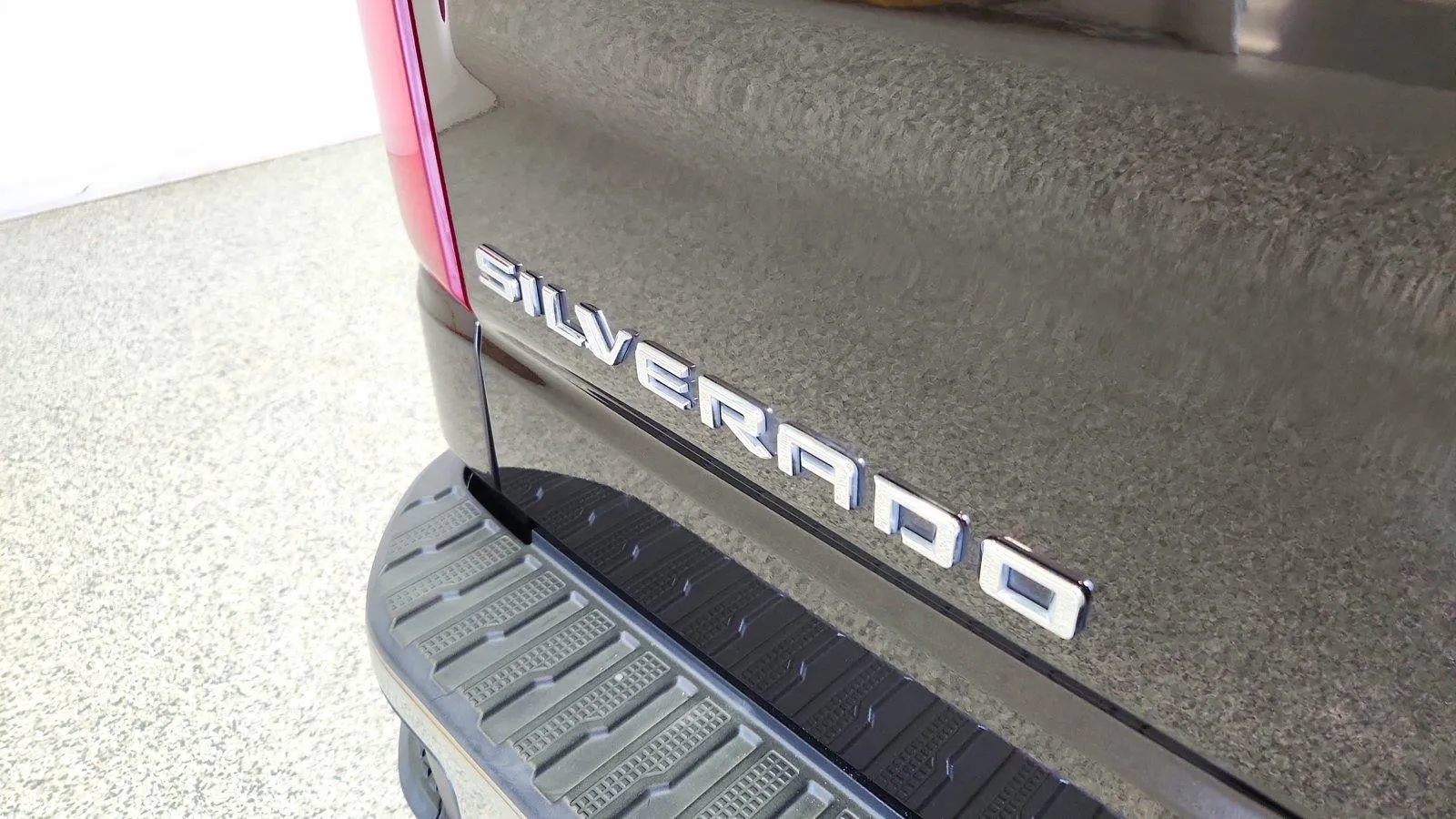 Used 2019 Chevrolet Silverado 1500 LTZ w/ LTZ Texas Edition RWD image 37