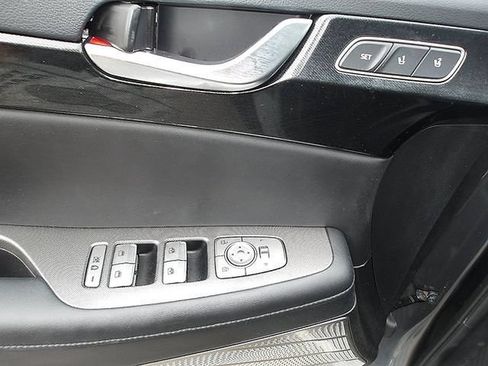 Used 2022 Hyundai Palisade Limited w/ Cargo Package AWD/4WD image 16