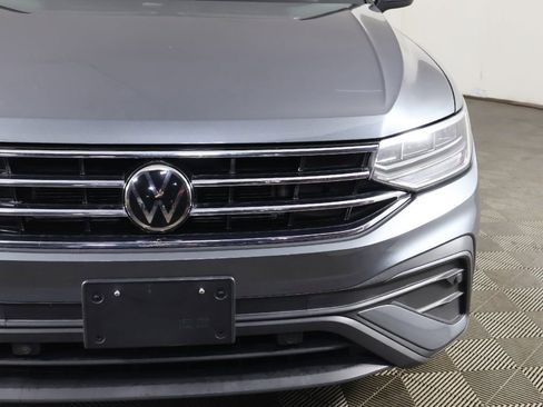 Used 2022 Volkswagen Tiguan SE image 13