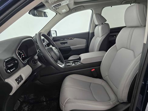 New 2025 Honda Pilot Touring image 22