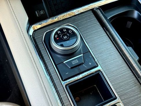 Certified 2023 Ford Expedition Limited image 18