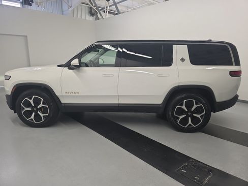 Used 2024 Rivian R1S Adventure AWD/4WD image 2