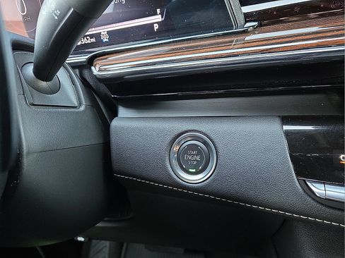 Used 2024 Cadillac Escalade Premium Luxury w/ Performance Package AWD/4WD image 21