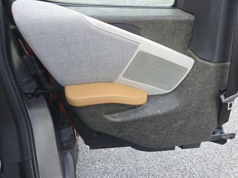 Used 2014 BMW i3 w/ Range Extender RWD image 12