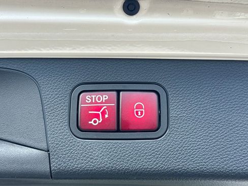 Certified 2022 Mercedes-Benz GLC 300 image 31