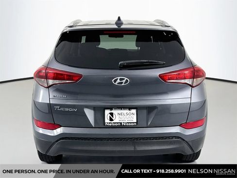 Used 2018 Hyundai Tucson SEL FWD image 6