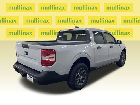 New 2025 Ford Maverick XLT image 3