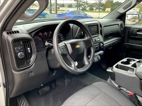 Used 2022 Chevrolet Silverado 1500 Custom RWD image 16