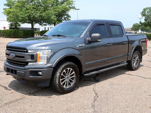Used 2018 Ford F150 XLT w/ Equipment Group 302A Luxury AWD/4WD image 7