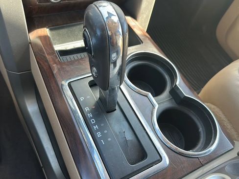 Used 2012 Ford F150 Lariat w/ Lariat Chrome Pkg image 18