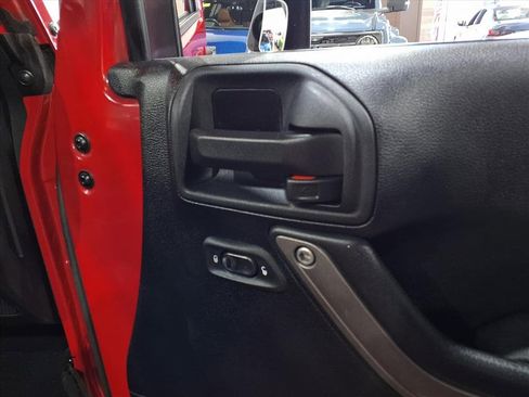 Used 2014 Jeep Wrangler Unlimited Sport w/ Quick Order Package 23S image 19