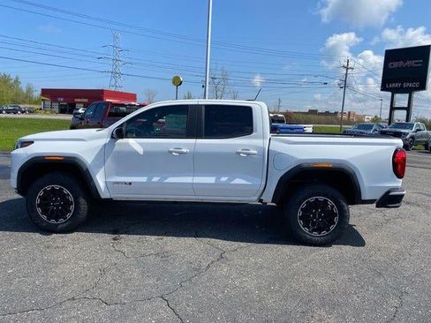 New 2026 GMC Canyon AT4 AWD/4WD image 2