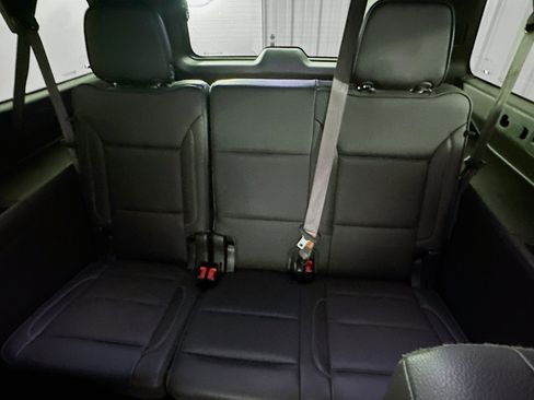 Used 2021 GMC Yukon XL Denali w/ Advanced Technology Package image 30