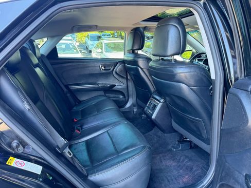 Used 2014 Toyota Avalon Limited FWD image 29