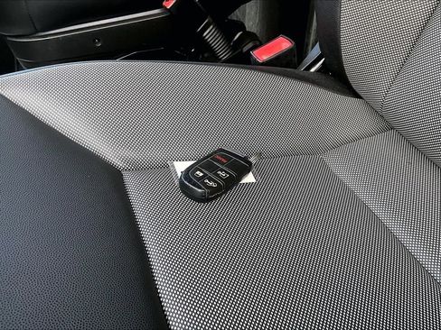 Used 2023 RAM ProMaster 2500 w/ Convenience Group image 19