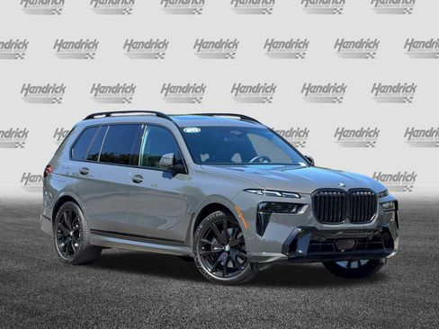 Used 2026 BMW X7 xDrive40i w/ M Sport Package AWD/4WD image 2