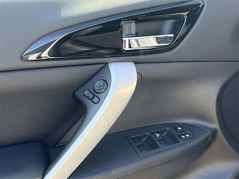 New 2026 Mitsubishi Eclipse Cross SE image 12