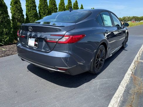 New 2026 Toyota Camry SE FWD image 2