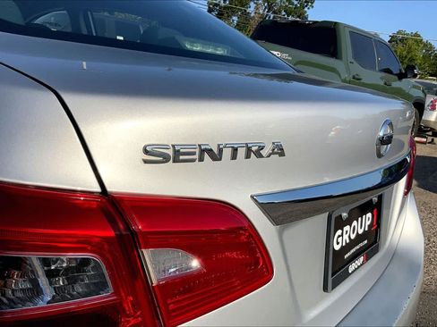 Used 2019 Nissan Sentra S FWD image 29