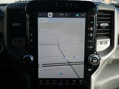 Used 2024 RAM 3500 Tradesman w/ Towing Technology Group image 4